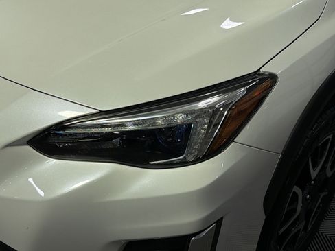 Used 2019 Subaru Crosstrek Hybrid w/ Moonroof Package w/Navigation AWD/4WD image 13