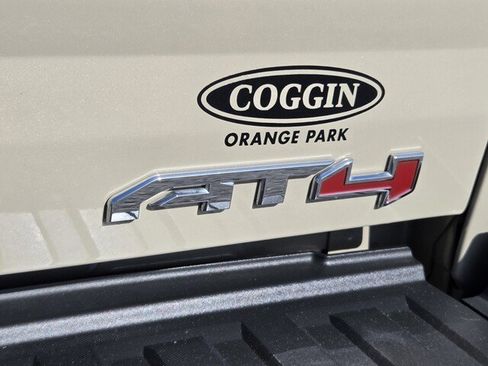 Used 2022 GMC Canyon AT4 w/ Trailering Package image 32