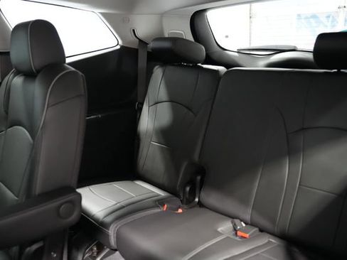 Used 2021 Buick Enclave Avenir w/ Avenir Technology Package image 18