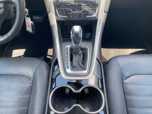 Used 2016 Ford Fusion SE w/ Equipment Group 202A FWD image 21