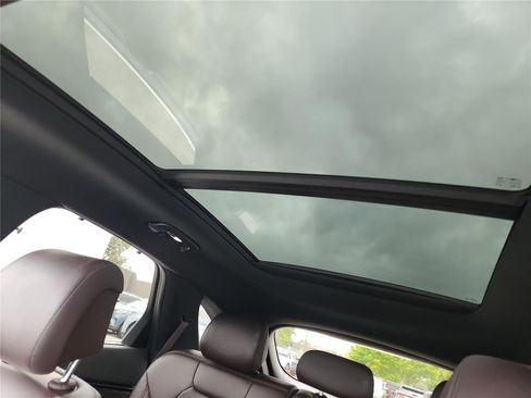 Used 2022 Genesis GV70 2.5T w/ Advanced Package image 19