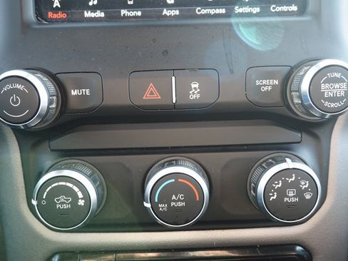 Used 2019 RAM 2500 Big Horn image 31