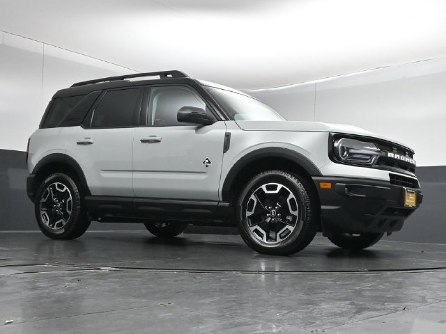 Certified 2024 Ford Bronco Sport Outer Banks AWD/4WD image 38