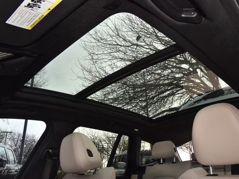 Used 2022 BMW X3 xDrive30i w/ M Sport Package 2 image 32