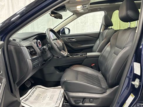 Used 2026 Nissan Rogue Platinum w/ Platinum Premium Package AWD/4WD image 14