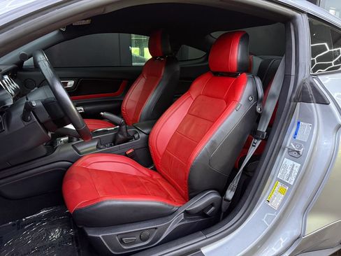 Used 2022 Ford Mustang GT Premium w/ GT Performance Package RWD image 13