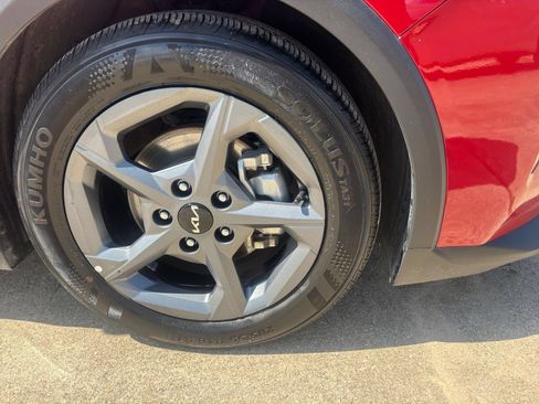 Used 2025 Kia K4 FWD image 28