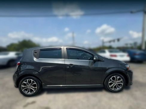 Used 2017 Chevrolet Sonic LT image 7