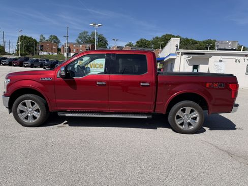 Used 2019 Ford F150 Lariat w/ Equipment Group 502A Luxury AWD/4WD image 4