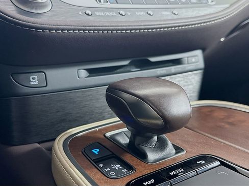 Used 2019 Lexus LS 500 image 19