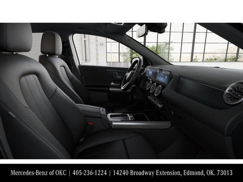 Used 2025 Mercedes-Benz GLA 250 image 4