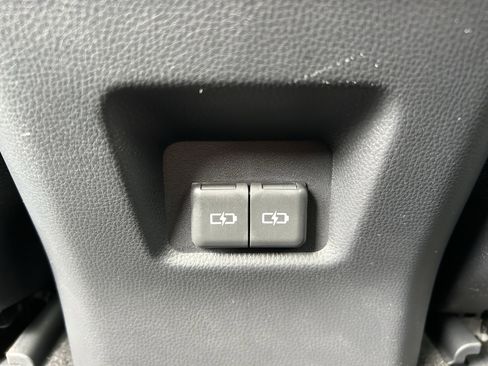 Certified 2025 Toyota RAV4 XLE AWD/4WD image 19