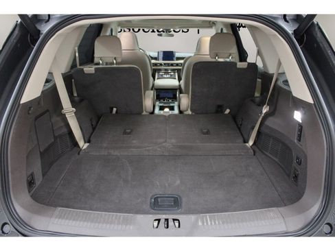 Used 2020 Lincoln Aviator Reserve w/ Equipment Group 202A AWD/4WD image 32