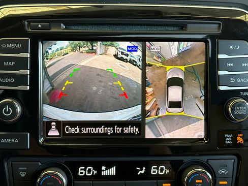 Used 2023 Nissan Maxima Platinum w/ Sport Mat Group FWD image 25
