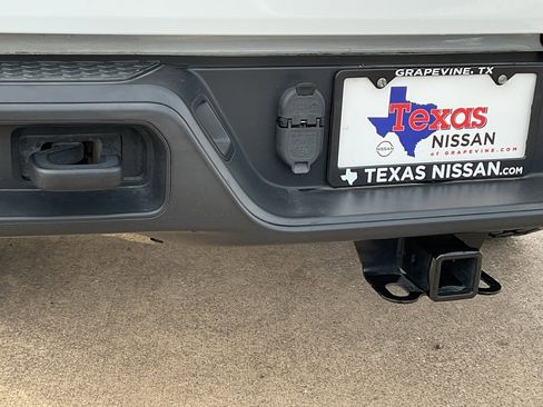 Used 2022 Jeep Gladiator Sport image 10