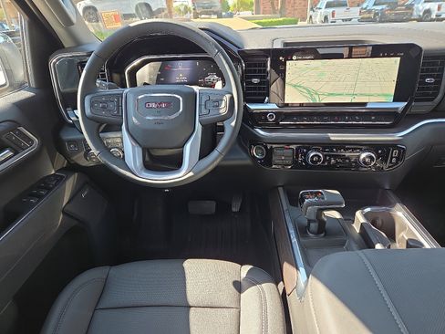 New 2026 GMC Sierra 1500 SLT image 9