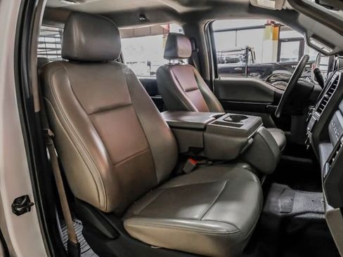 Used 2018 Ford F250 XL w/ Power Equipment Group AWD/4WD image 37