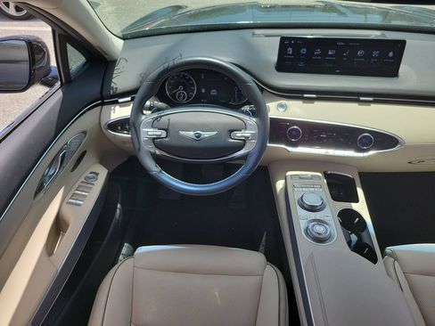 Used 2025 Genesis GV70 2.5T w/ Advanced Package AWD/4WD image 9