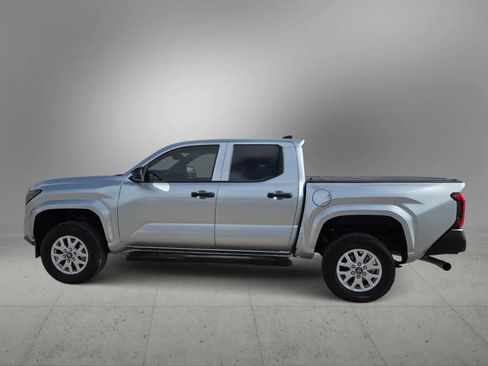 Used 2025 Toyota Tacoma SR RWD image 5