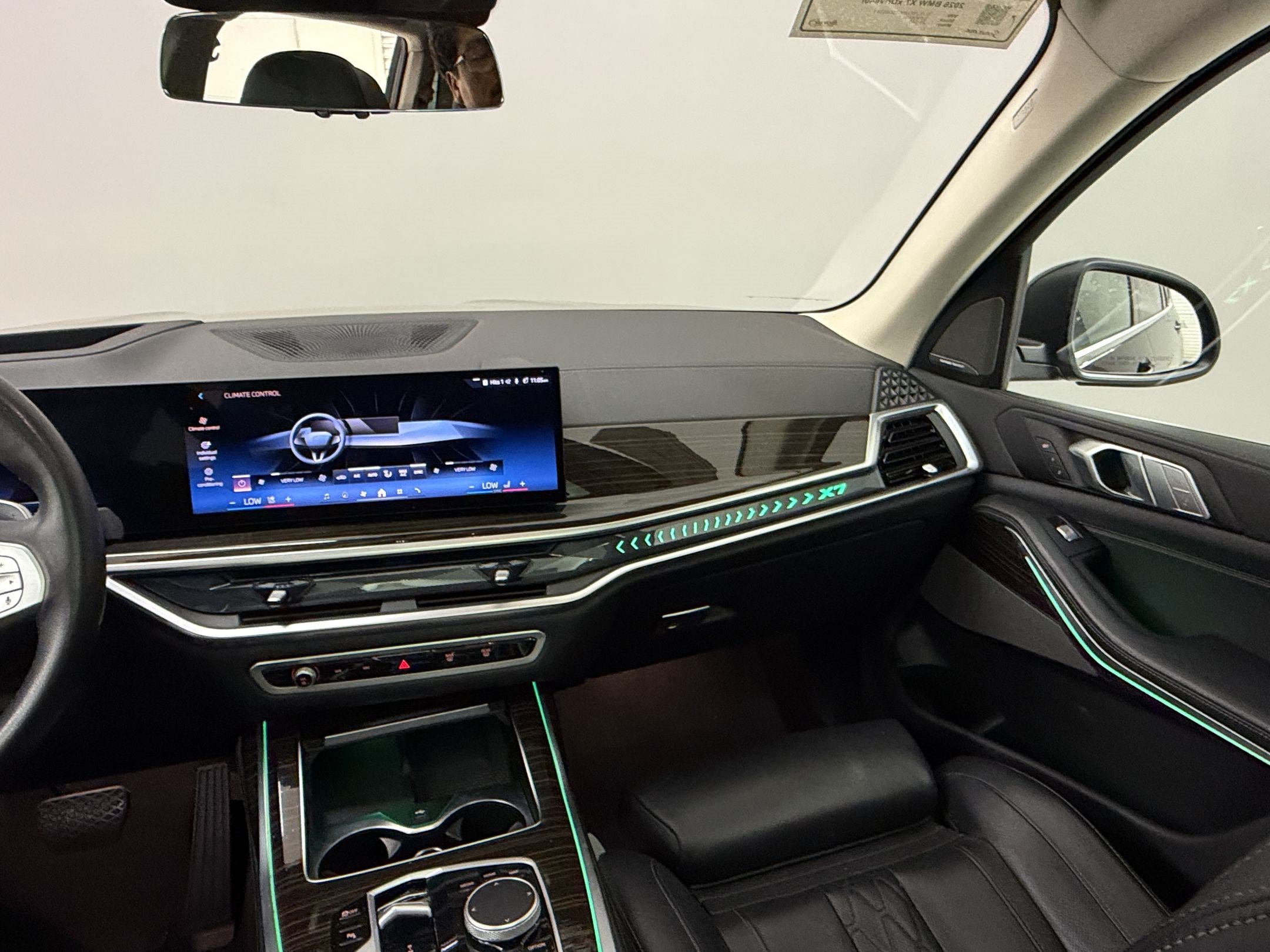 Used 2026 BMW X7 xDrive40i AWD/4WD image 30