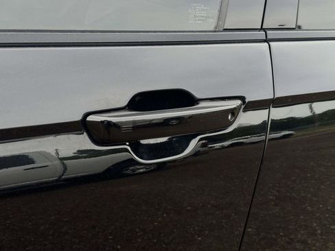 Used 2022 Jeep Grand Cherokee L Laredo image 11