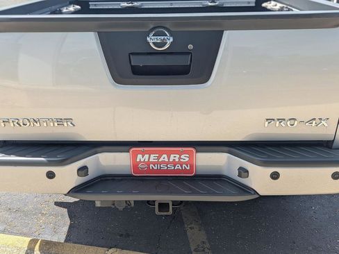 Used 2020 Nissan Frontier PRO-4X w/ Pro-4x Utility Package AWD/4WD image 8