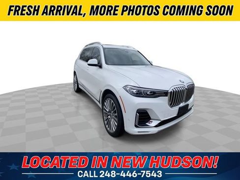 Used 2022 BMW X7 xDrive40i w/ Premium Package AWD/4WD image 4
