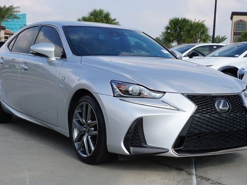 Used 2018 Lexus IS 300 F Sport image 3