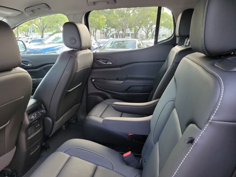 Used 2023 GMC Acadia SLT w/ Elevation Edition AWD/4WD image 8
