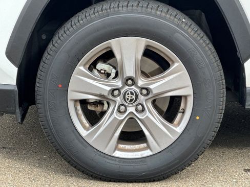 Certified 2025 Toyota RAV4 XLE AWD/4WD image 47