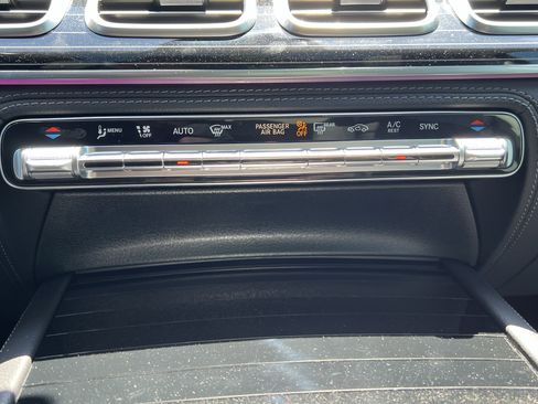 Certified 2026 Mercedes-Benz GLS 580 4MATIC image 32