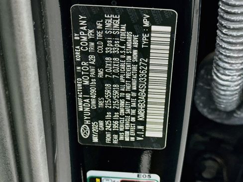 Used 2025 Hyundai Kona SEL FWD image 12