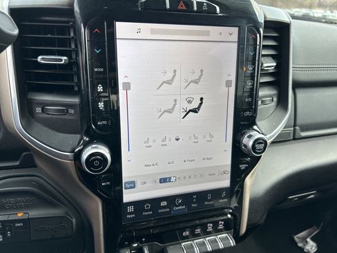 Used 2024 RAM 2500 Laramie image 8