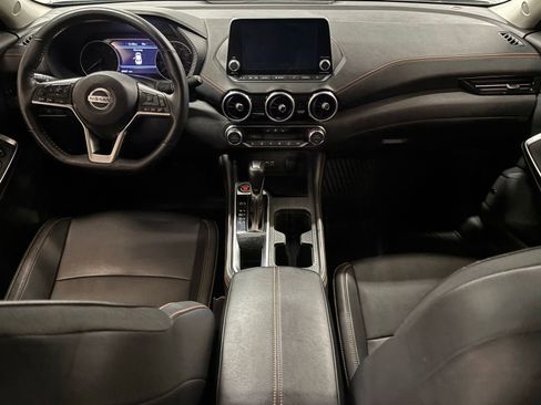 Used 2023 Nissan Sentra SR w/ SR Premium Package FWD image 11