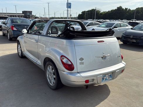 Used 2006 Chrysler PT Cruiser Touring FWD image 5