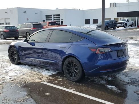Used 2021 Tesla Model 3 Standard Range Plus image 4