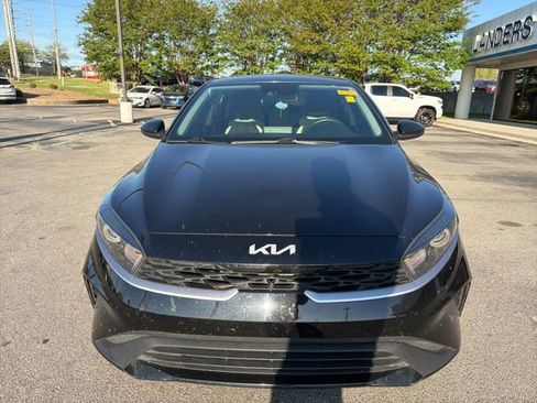 Used 2022 Kia Forte LXS image 9