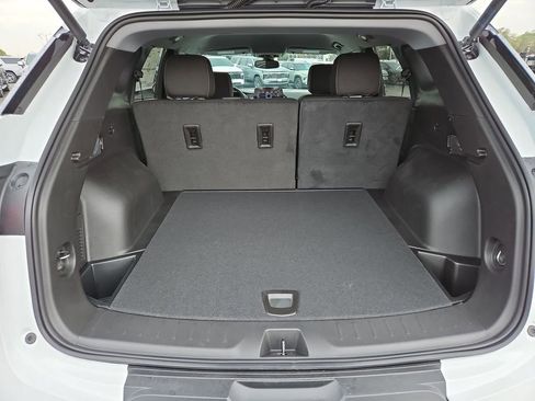 New 2026 Chevrolet Blazer LT w/ Convenience Package FWD image 25