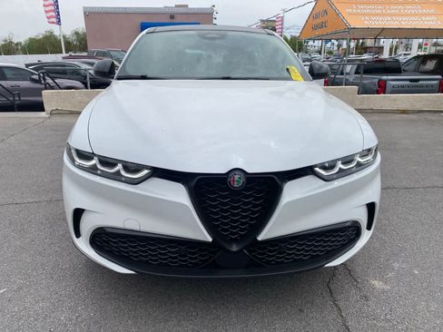 Used 2024 Alfa Romeo Tonale Veloce AWD/4WD image 2