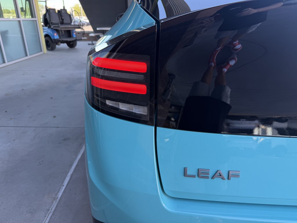 Used 2026 Nissan Leaf SV+ w/ Floor Mat Package (SV+) FWD image 14