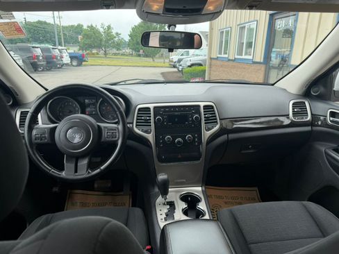 Used 2011 Jeep Grand Cherokee Laredo AWD/4WD image 20