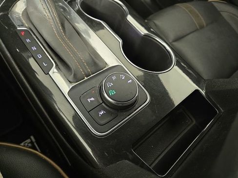 Used 2020 Chevrolet Blazer Premier w/ Driver Confidence II Package AWD/4WD image 28