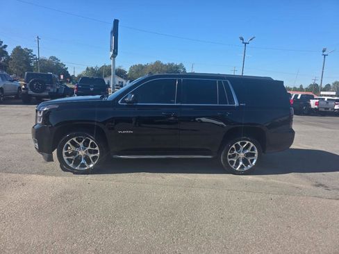 Used 2015 GMC Yukon SLT image 2