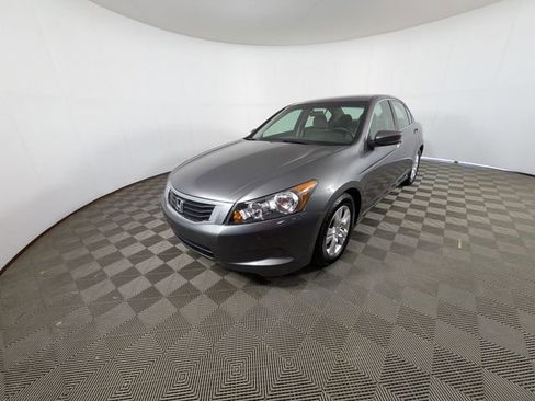 Used 2010 Honda Accord LX-P image 25