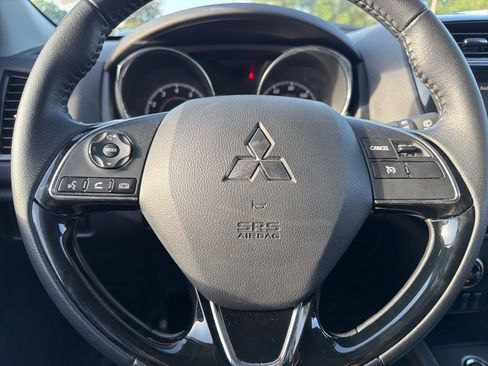 Used 2025 Mitsubishi Outlander Sport SE AWD/4WD image 10