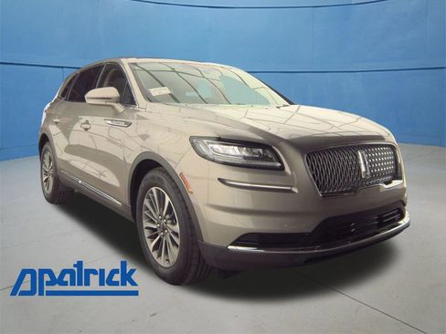 Used 2023 Lincoln Nautilus Reserve AWD/4WD image 1