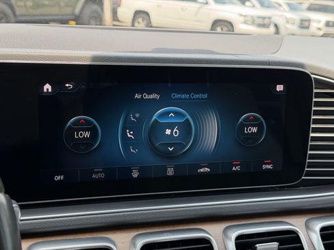 Used 2020 Mercedes-Benz GLS 450 4MATIC image 29