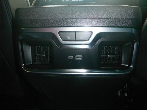 Used 2024 Chevrolet Silverado 2500 LTZ w/ LTZ Plus Package image 17