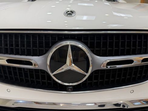 Certified 2024 Mercedes-Benz GLC 300 image 7