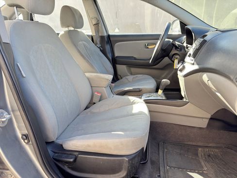 Used 2010 Hyundai Elantra GLS image 18